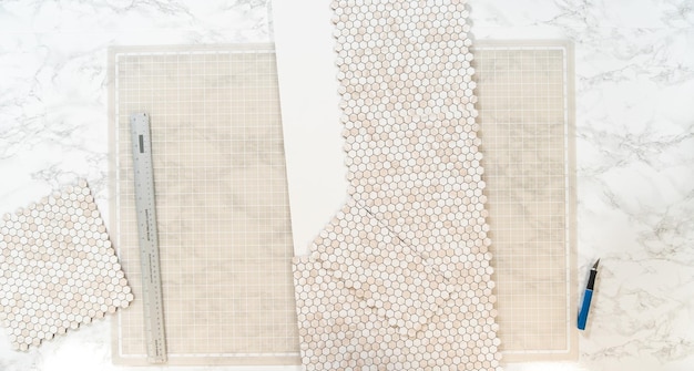 Zestaw haftów na materiale